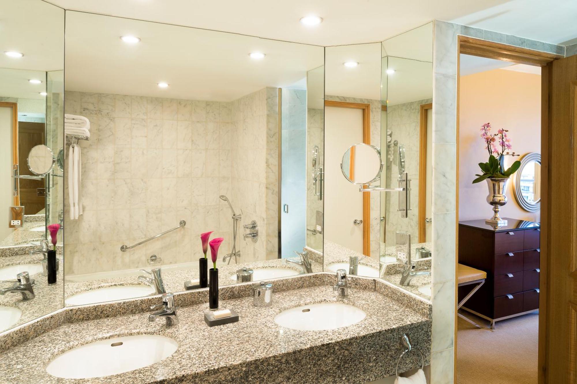 Marina King Suite,1274188336:JPEG