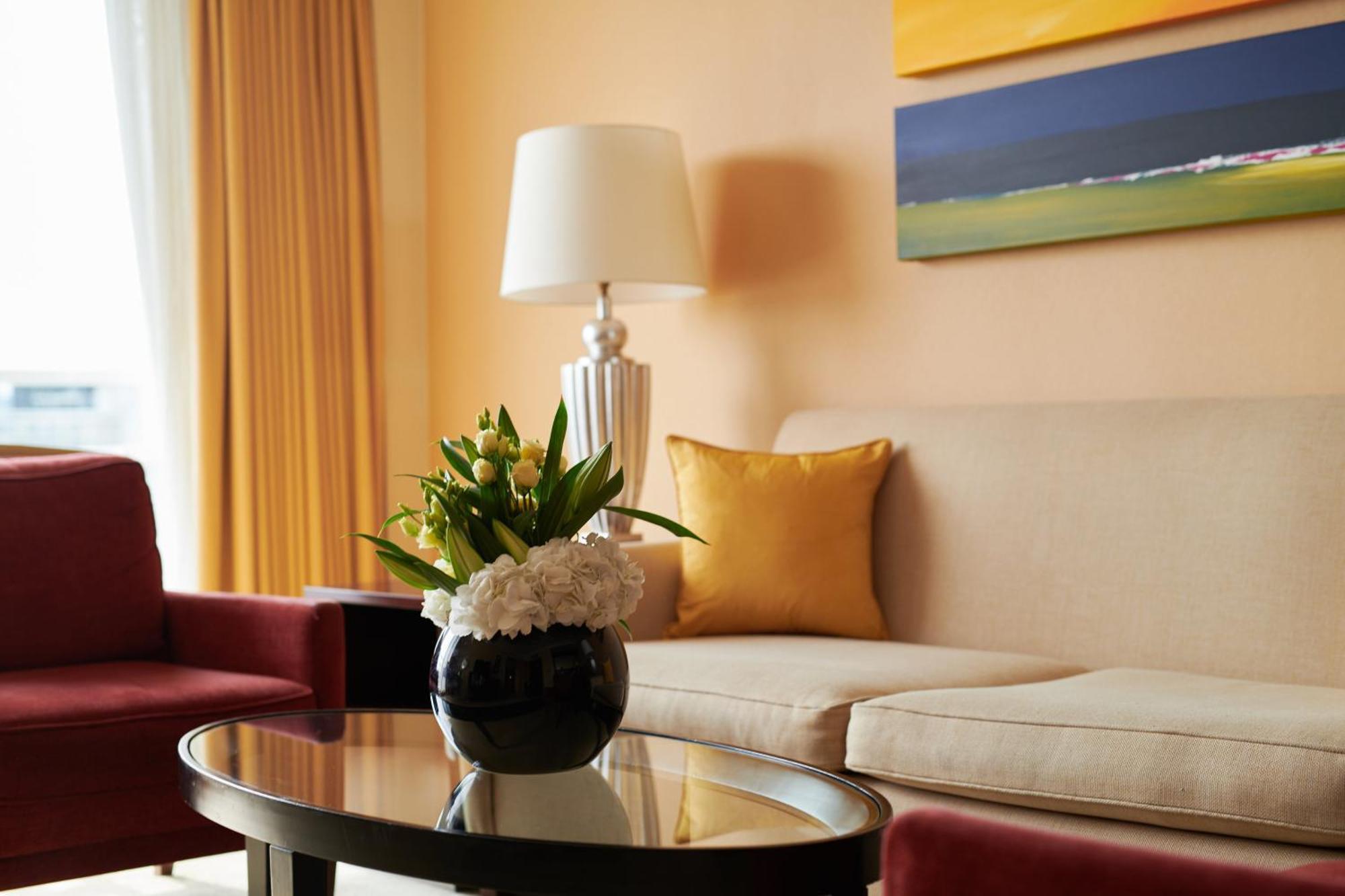Marina King Suite